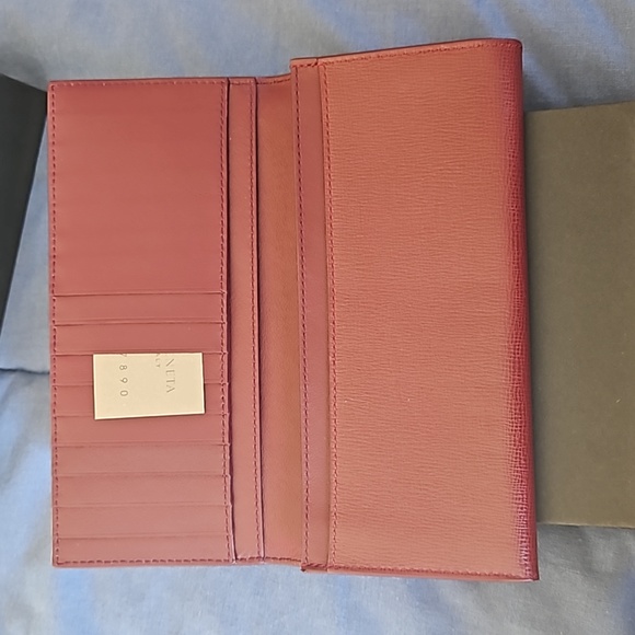 🛑BOTTEGA VENETA Textured Leather Continental Wallet - Picture 4 of 8